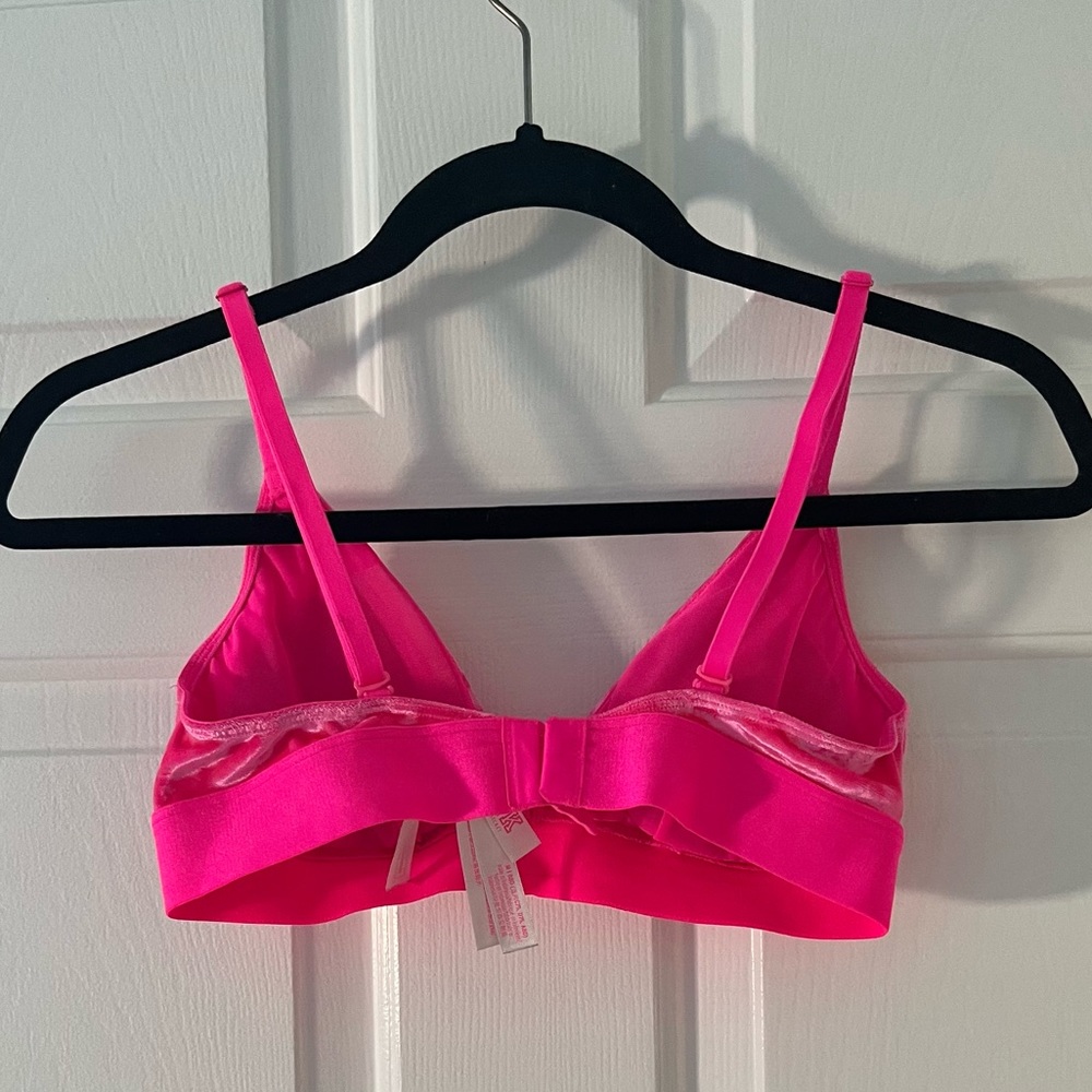 PINK Victoria’s Secret Bralette - Picture 3 of 4